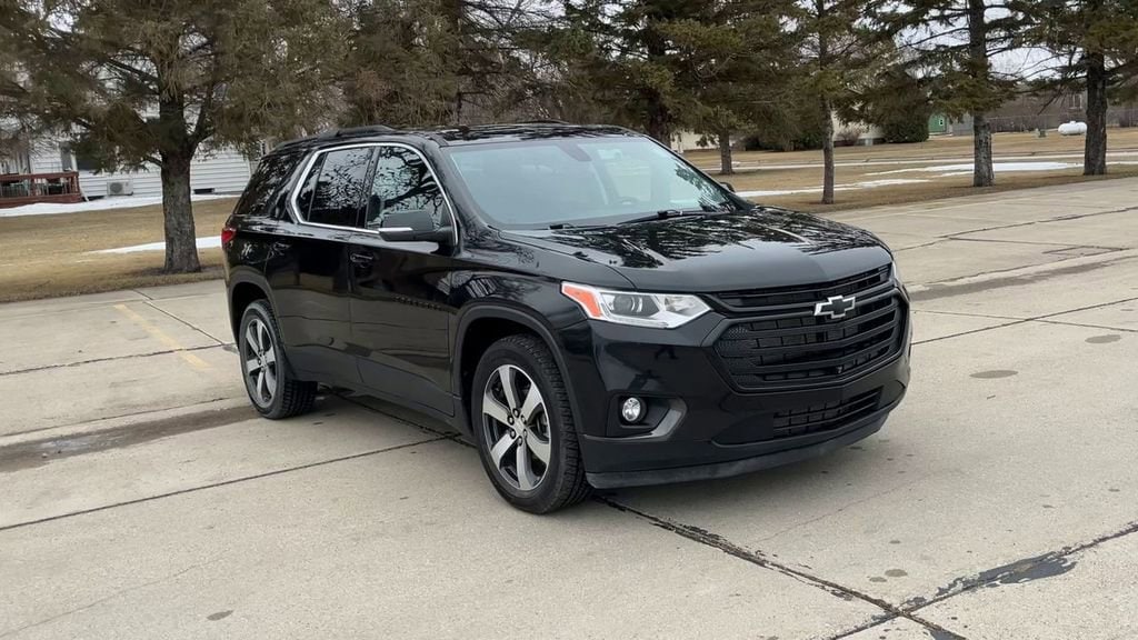 Used 2021 Chevrolet Traverse LT Leather SUV