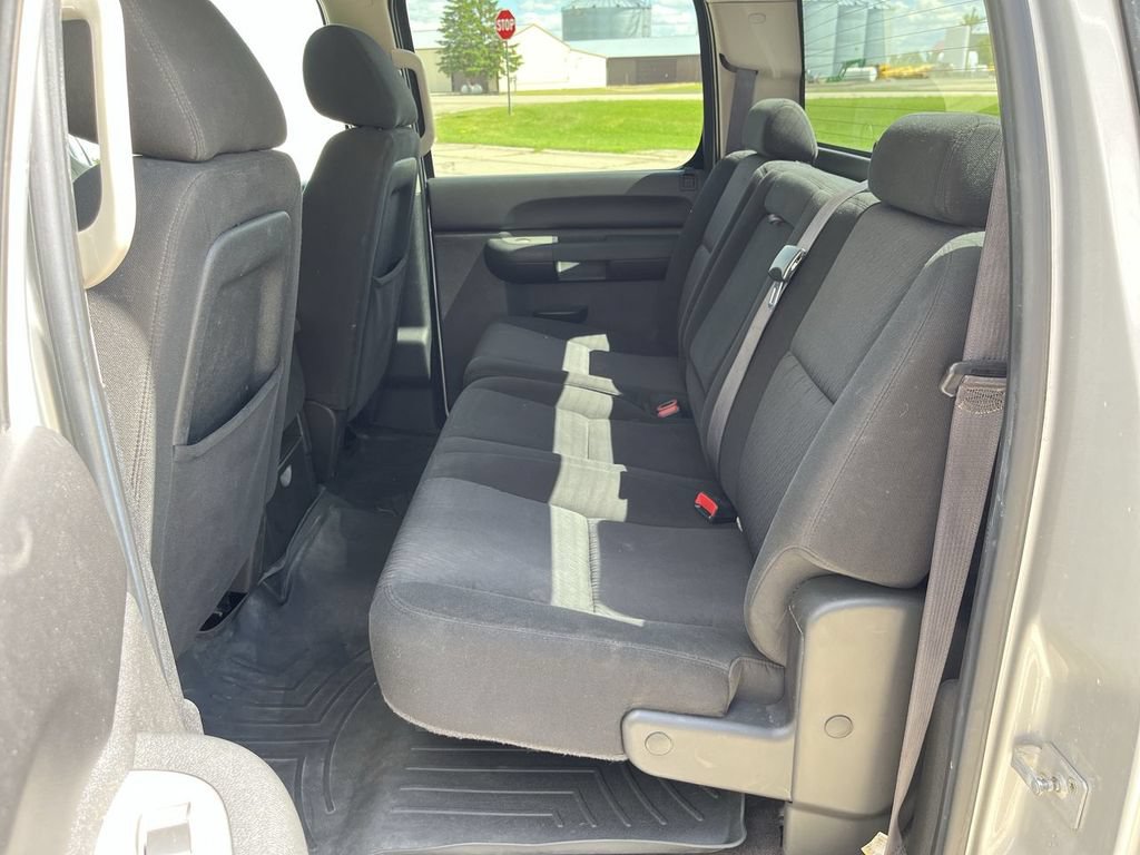 2011 Chevrolet Silverado 1500 LT - Photo 18
