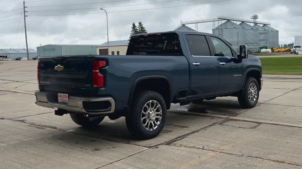 2026 Chevrolet Silverado 3500 HD LTZ - Photo 8