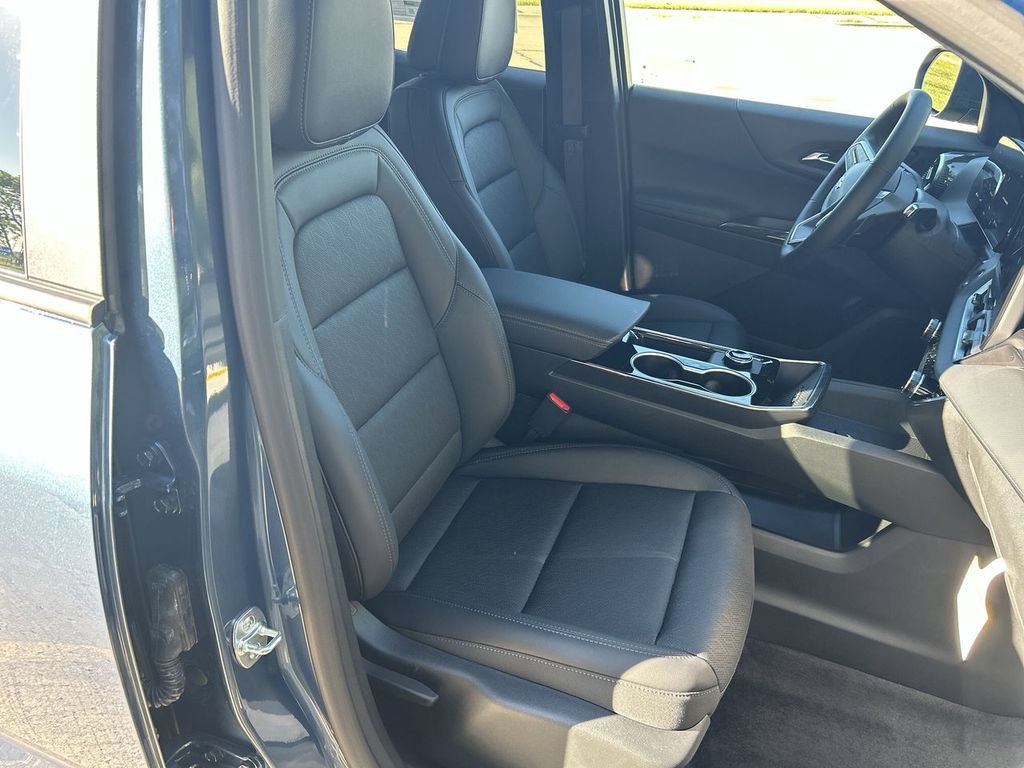 2027 Chevrolet Equinox LT - Photo 24
