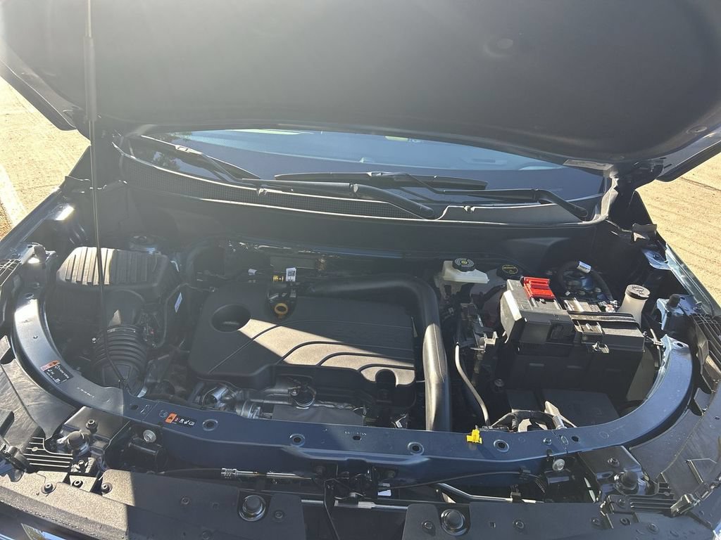 2027 Chevrolet Equinox LT - Photo 25