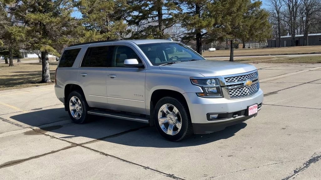 Used 2019 Chevrolet Tahoe LT with VIN 1GNSKBKC9KR147123 for sale in Oslo, Minnesota