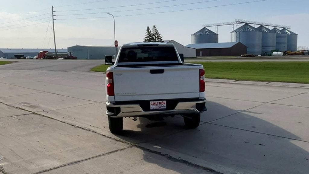2026 Chevrolet Silverado 3500HD LT - Photo 7
