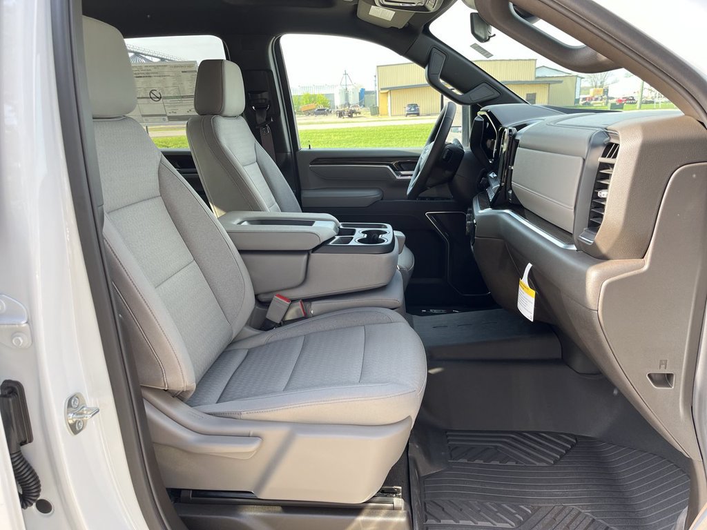 2026 Chevrolet Silverado 3500HD LT - Photo 21