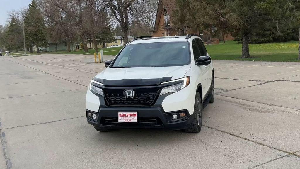 Used 2019 Honda Passport Touring with VIN 5FNYF8H97KB000634 for sale in Oslo, Minnesota