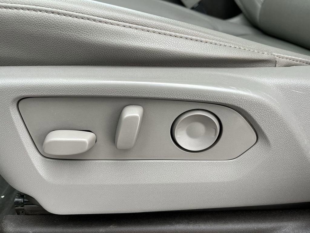 2023 Chevrolet Silverado 1500 LTZ - Photo 13