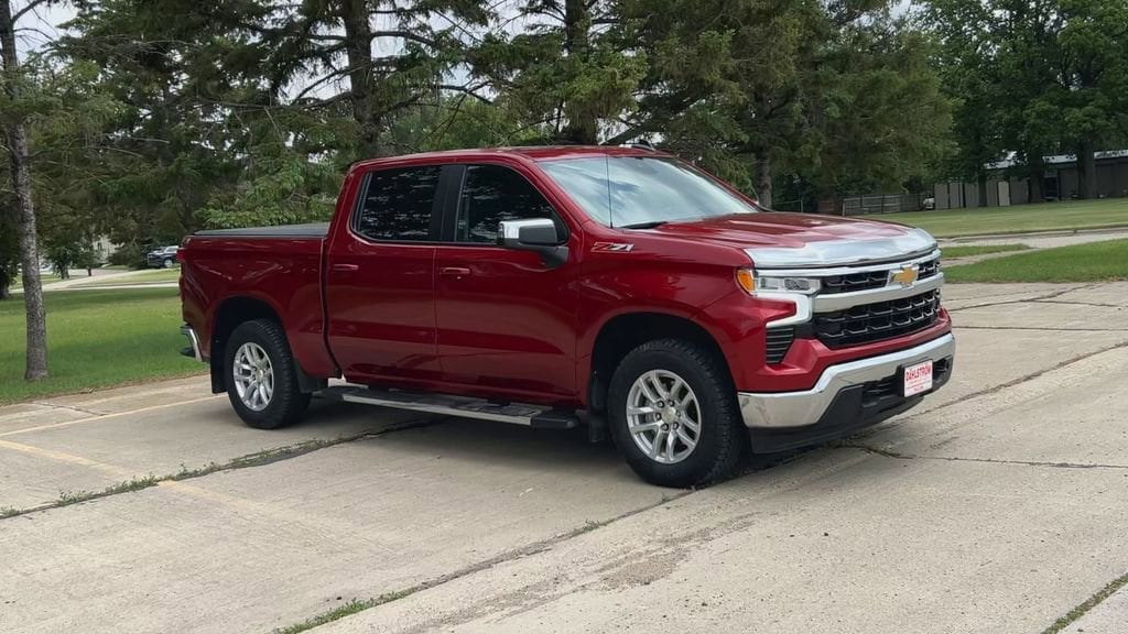 Used 2023 Chevrolet Silverado 1500 LT with VIN 1GCUDDED3PZ159786 for sale in Oslo, Minnesota