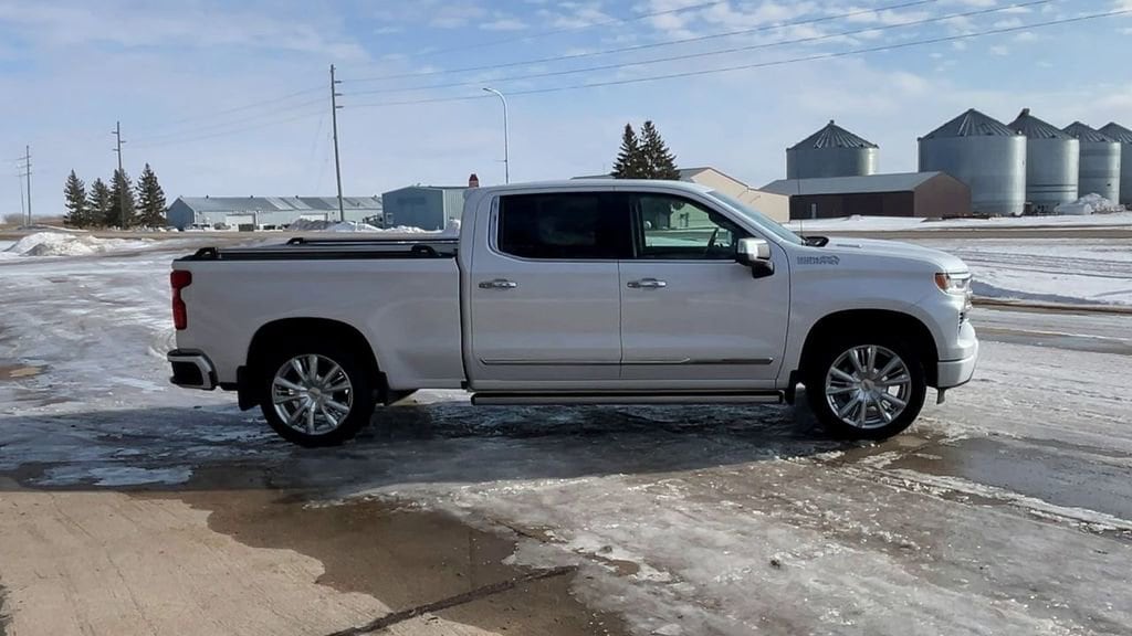 2022 Chevrolet Silverado 1500 High Country - Photo 9