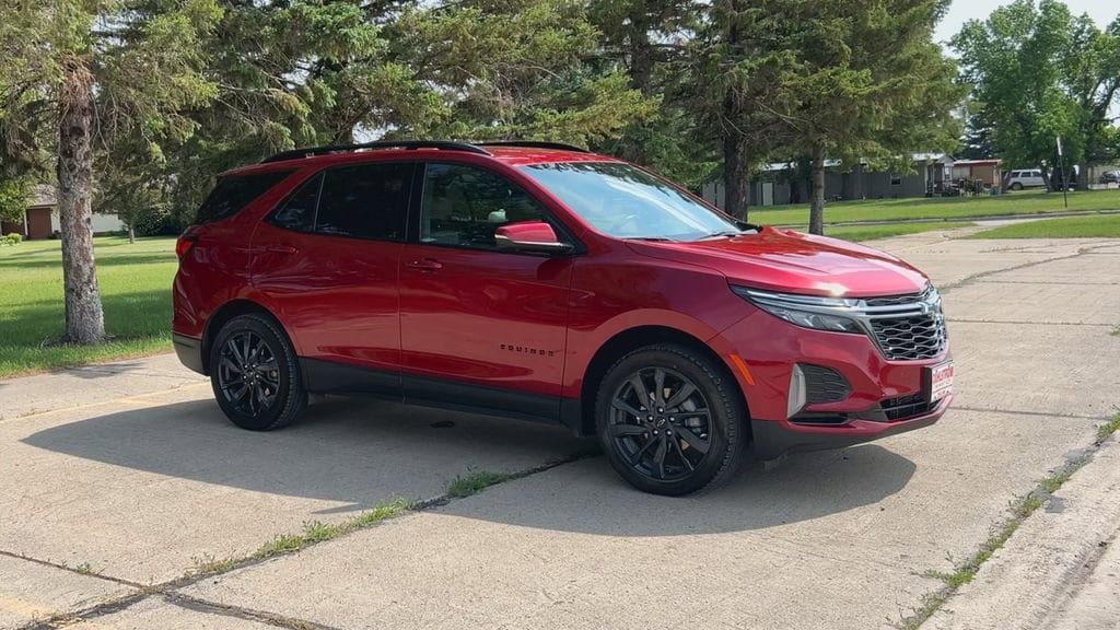 Used 2022 Chevrolet Equinox RS with VIN 2GNAXWEV1N6144184 for sale in Oslo, Minnesota