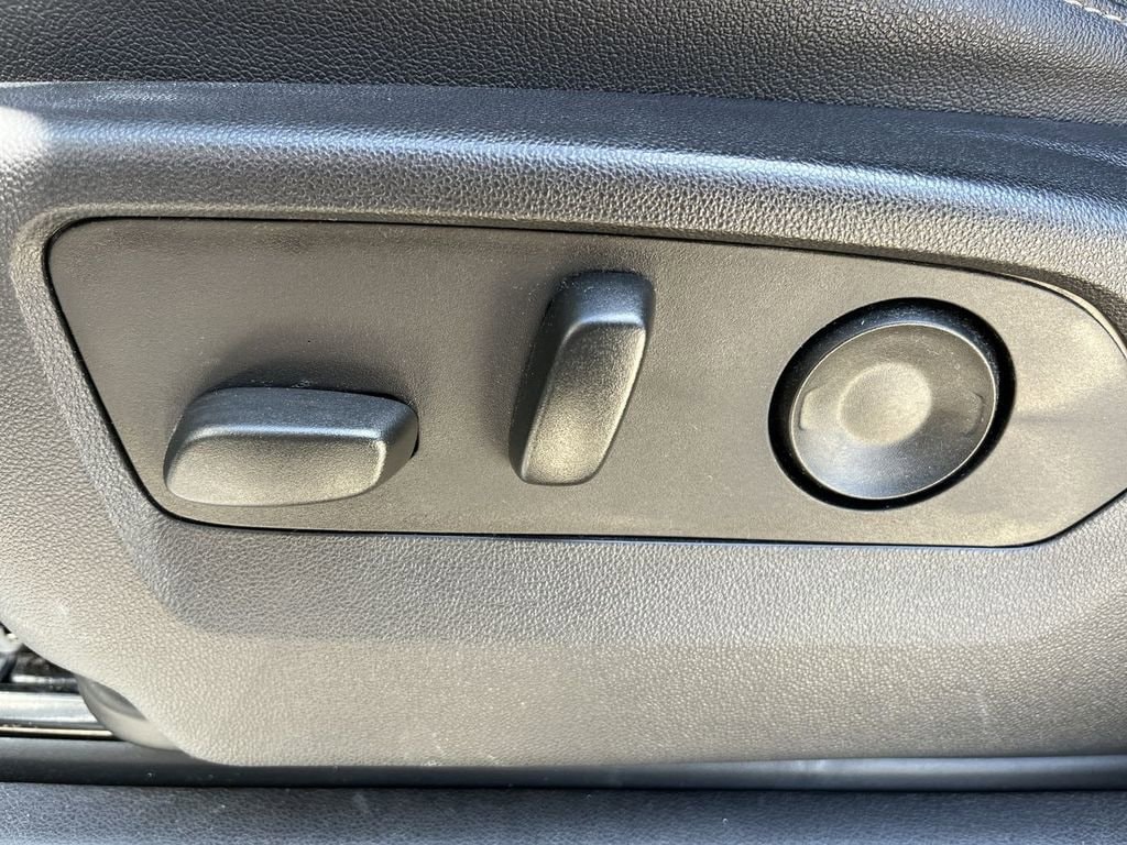 2023 Chevrolet Silverado 1500 RST - Photo 12