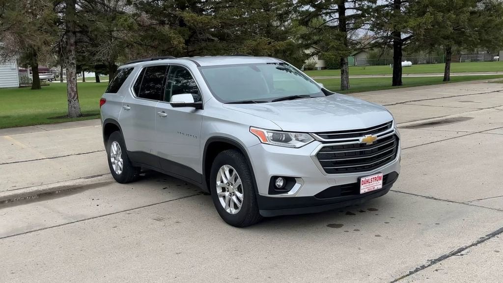 Used 2020 Chevrolet Traverse 3LT with VIN 1GNEVHKW7LJ260215 for sale in Oslo, Minnesota