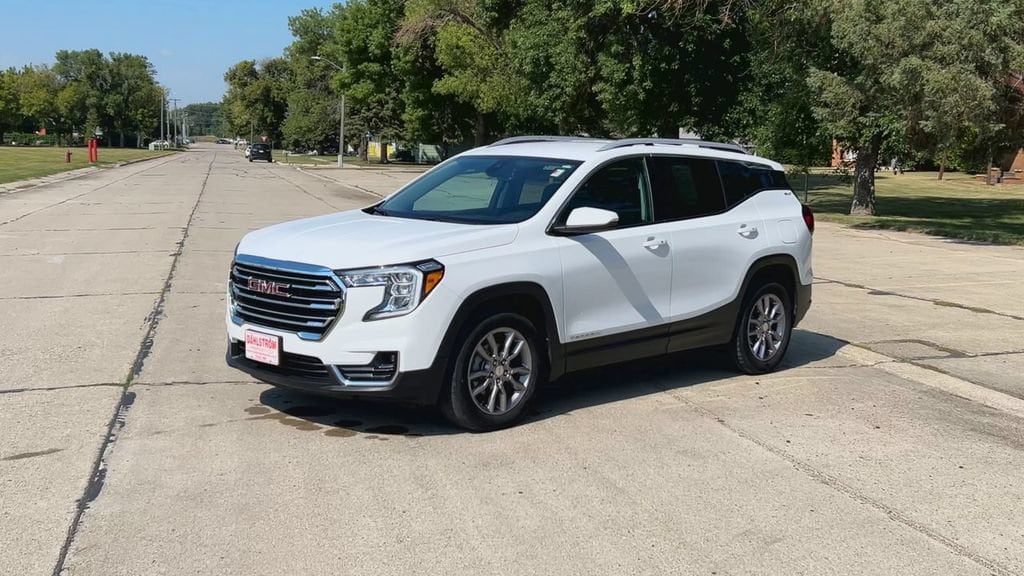 Used 2024 GMC Terrain SLT SUV