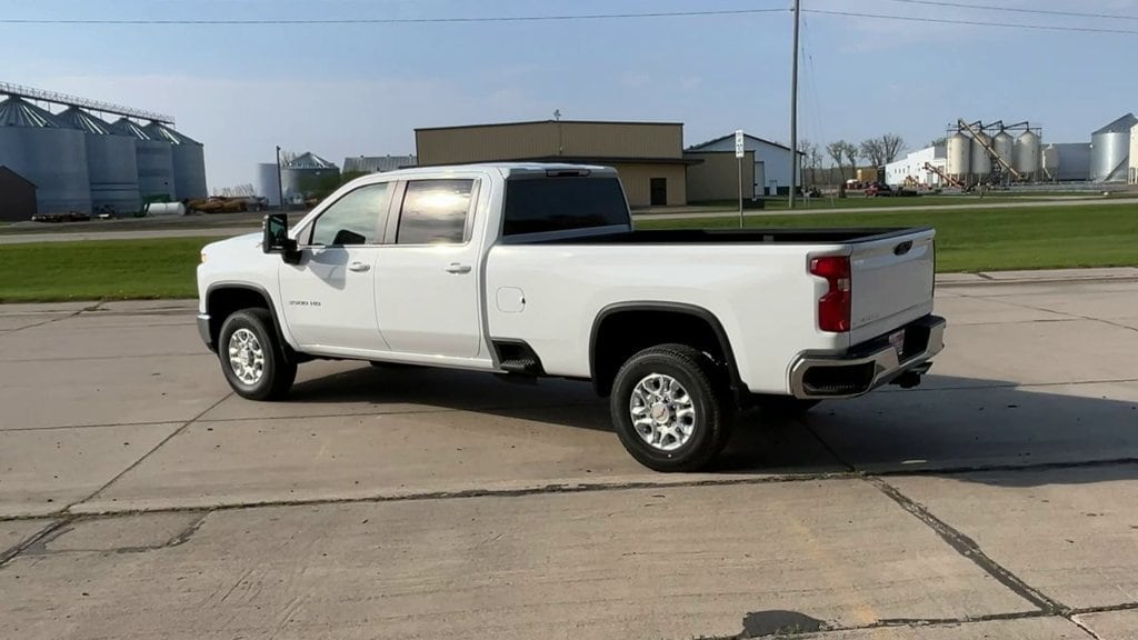 2026 Chevrolet Silverado 3500HD LT - Photo 6