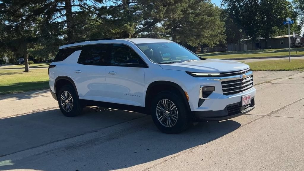 New 2027 Chevrolet Traverse LT SUV