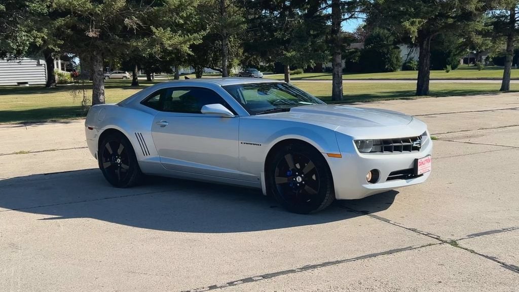 Used 2010 Chevrolet Camaro 2LT with VIN 2G1FC1EV2A9101147 for sale in Oslo, MN