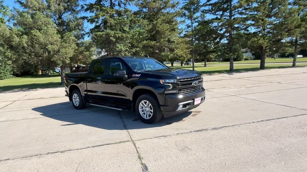 Used 2021 Chevrolet Silverado 1500 RST with VIN 1GCUYEEL4MZ429797 for sale in Oslo, Minnesota