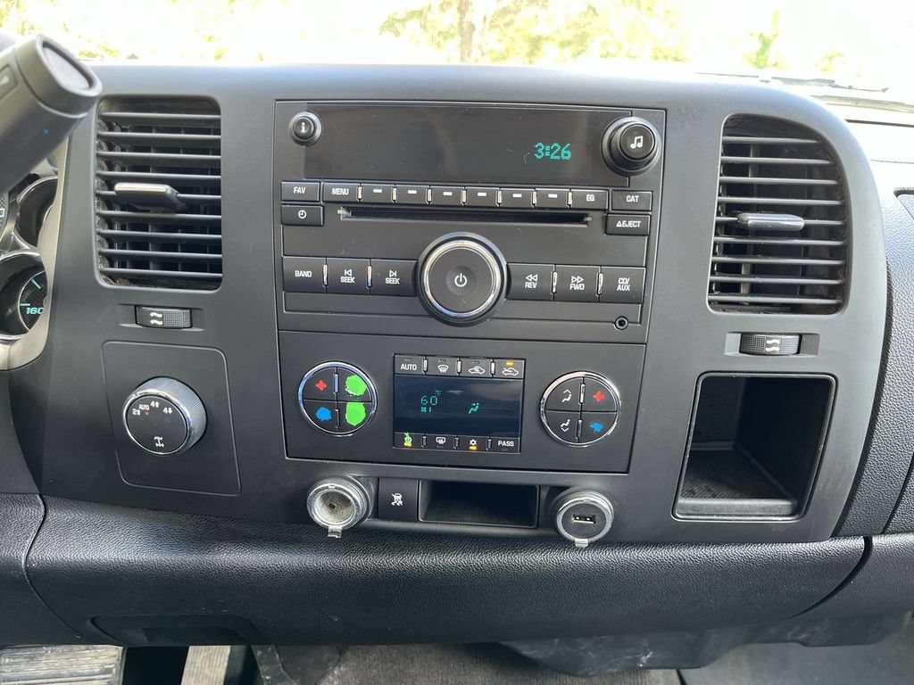 2011 Chevrolet Silverado 1500 LT - Photo 16