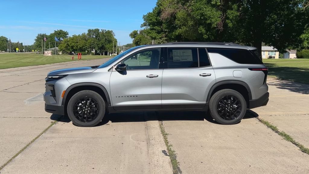 2026 Chevrolet Traverse LT - Photo 5