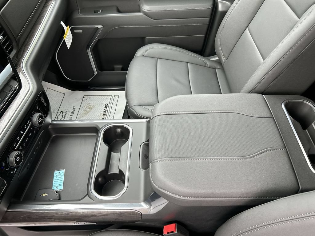 2026 Chevrolet Silverado 3500 HD LTZ - Photo 21