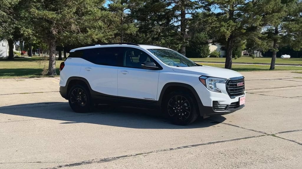Used 2023 GMC Terrain SLE with VIN 3GKALTEG2PL157050 for sale in Oslo, Minnesota
