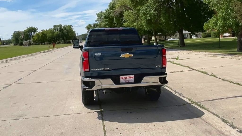 2026 Chevrolet Silverado 3500 HD LTZ - Photo 7