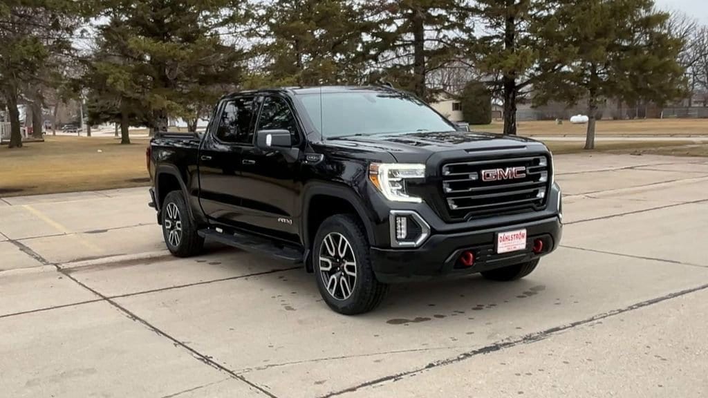 Used 2021 GMC Sierra 1500 AT4 with VIN 3GTP9EED5MG387143 for sale in Oslo, Minnesota