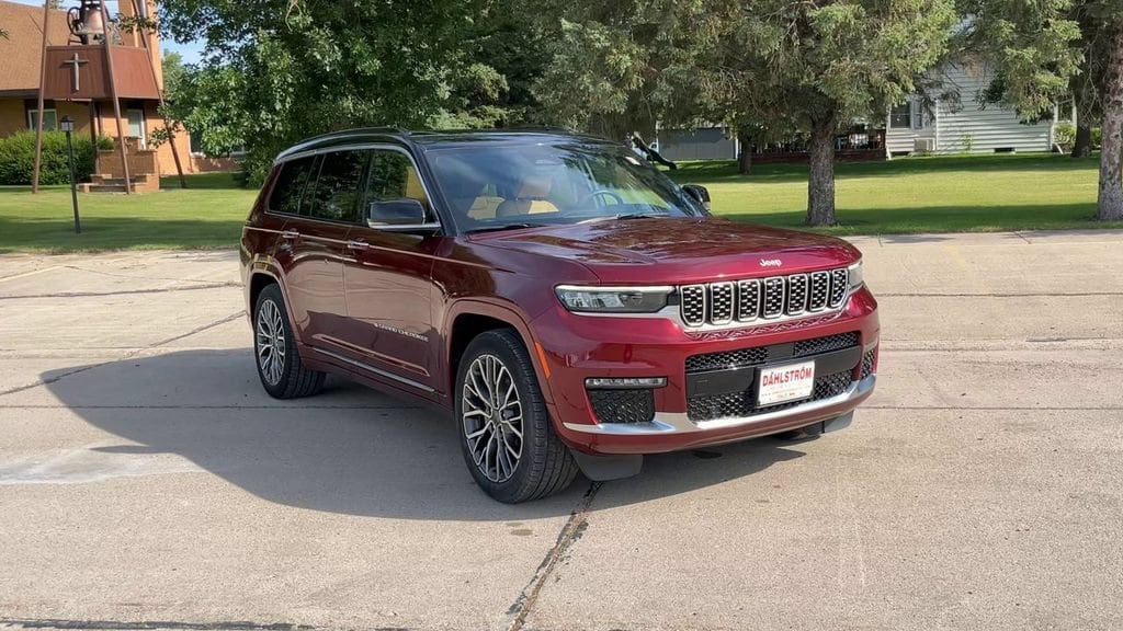 Used 2025 Jeep Grand Cherokee L Summit Reserve with VIN 1C4RJKEG5S8681069 for sale in Oslo, Minnesota