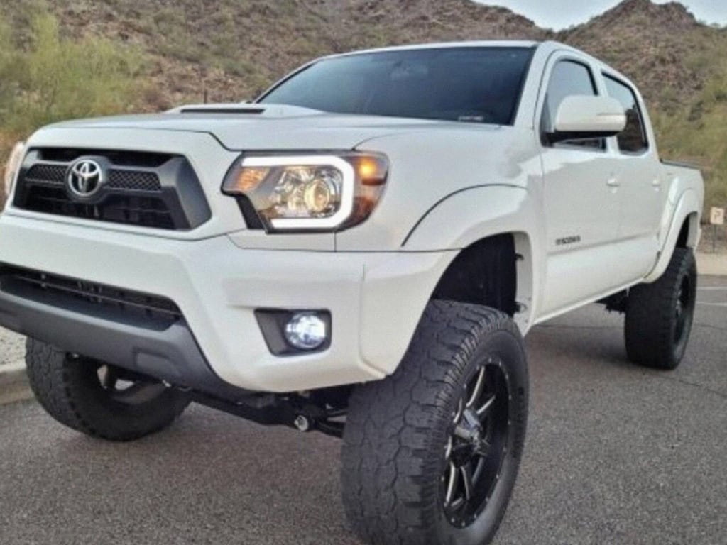 Used 2014 Toyota Tacoma 4x4 Truck Double Cab