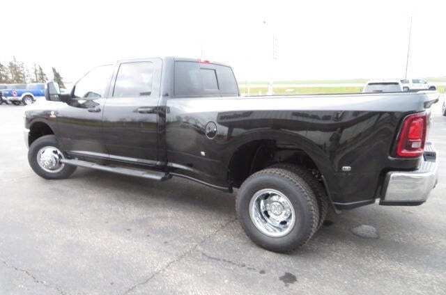 2026 RAM 3500 Tradesman - Photo 7