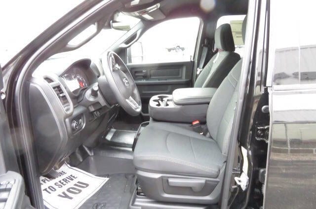 2026 RAM 3500 Tradesman - Photo 12
