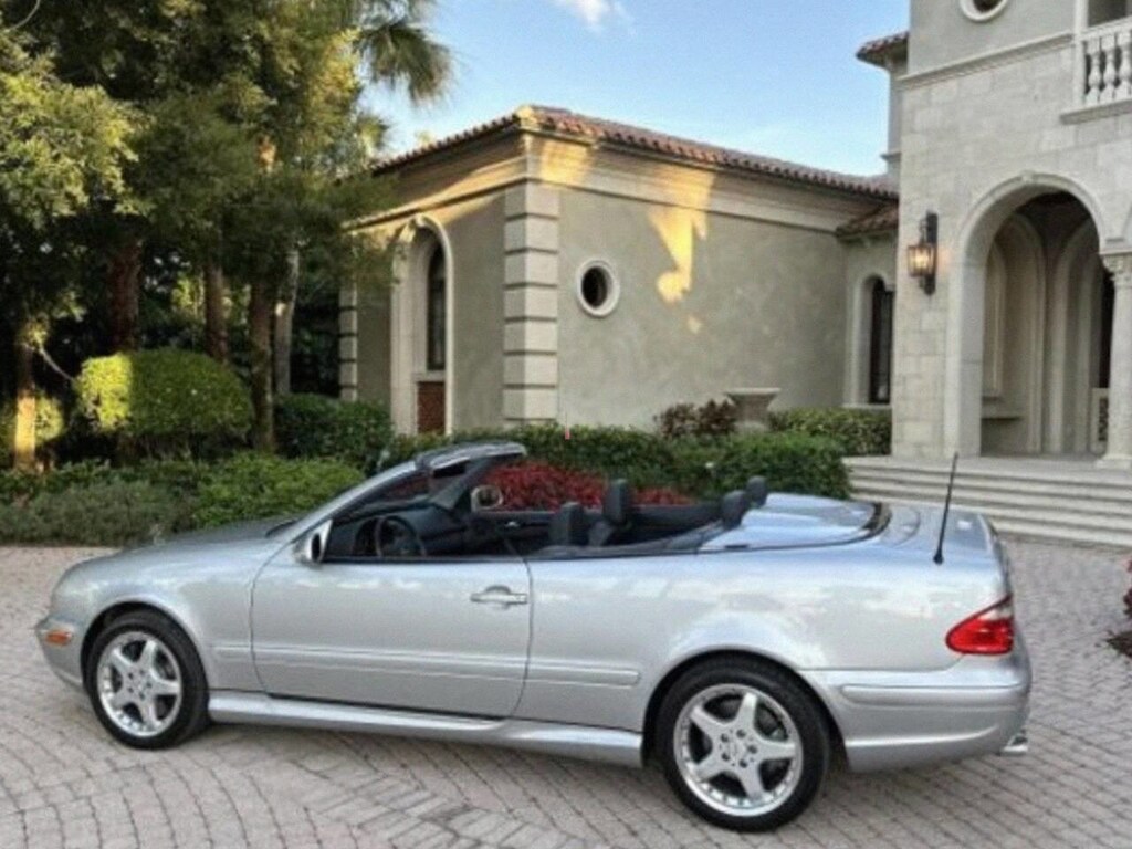 Used 2002 Mercedes-Benz CLK-Class  Convertible