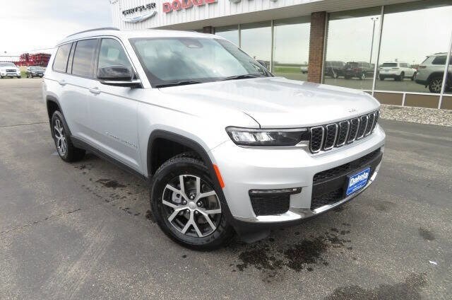 2025 Jeep Grand Cherokee Limited photo 4