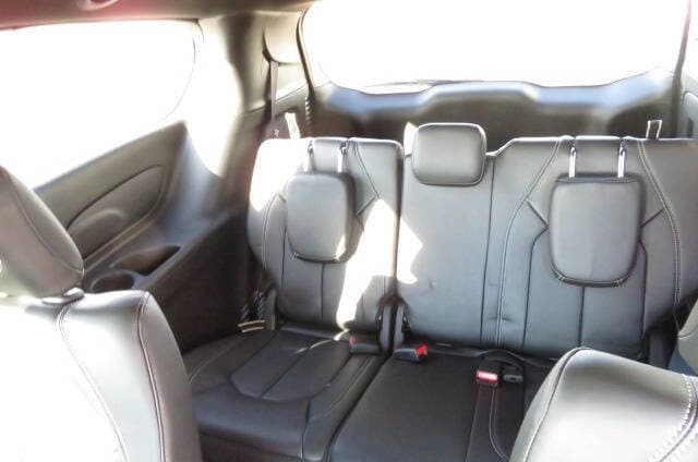 2026 Chrysler Pacifica Select - Photo 13