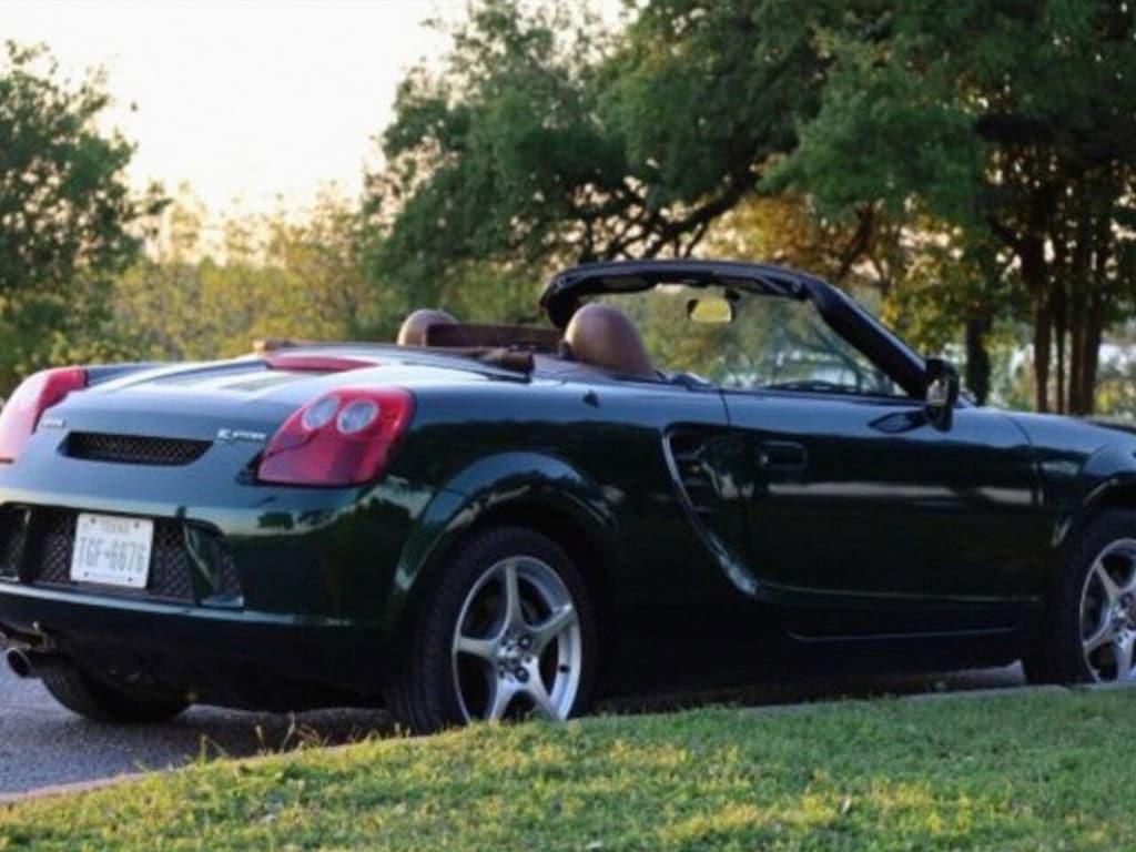 Used 2003 Toyota MR2 Spyder Base Convertible