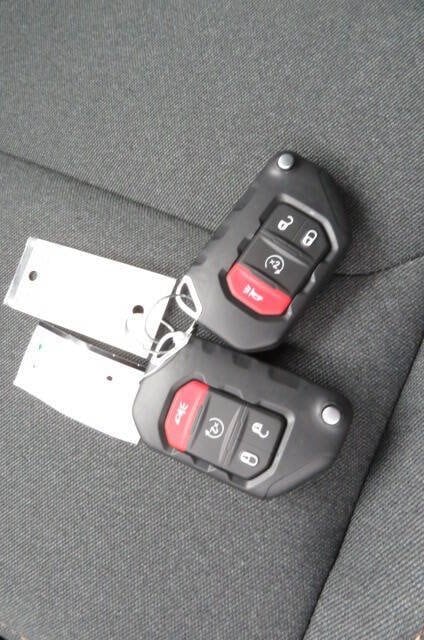 2026 Jeep Wrangler 4-Door Willys - Photo 22