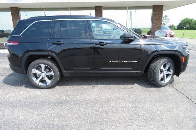 2026 Jeep Grand Cherokee Limited 4x4's photo