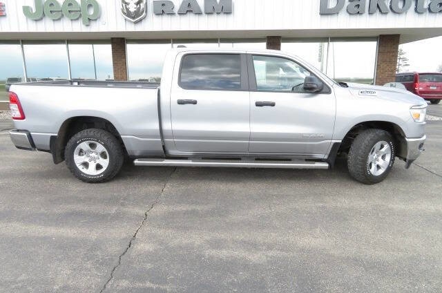 2023 RAM 1500 Big Horn/Lone Star 4x4 Crew Cab 6'4's photo