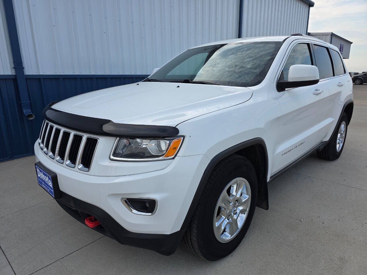 Used 2015 Jeep Grand Cherokee Laredo E with VIN 1C4RJFAG9FC190360 for sale in Wahpeton, ND