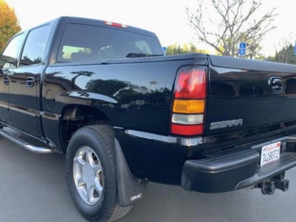 Used 2005 GMC Sierra 1500 Denali Truck Crew Cab