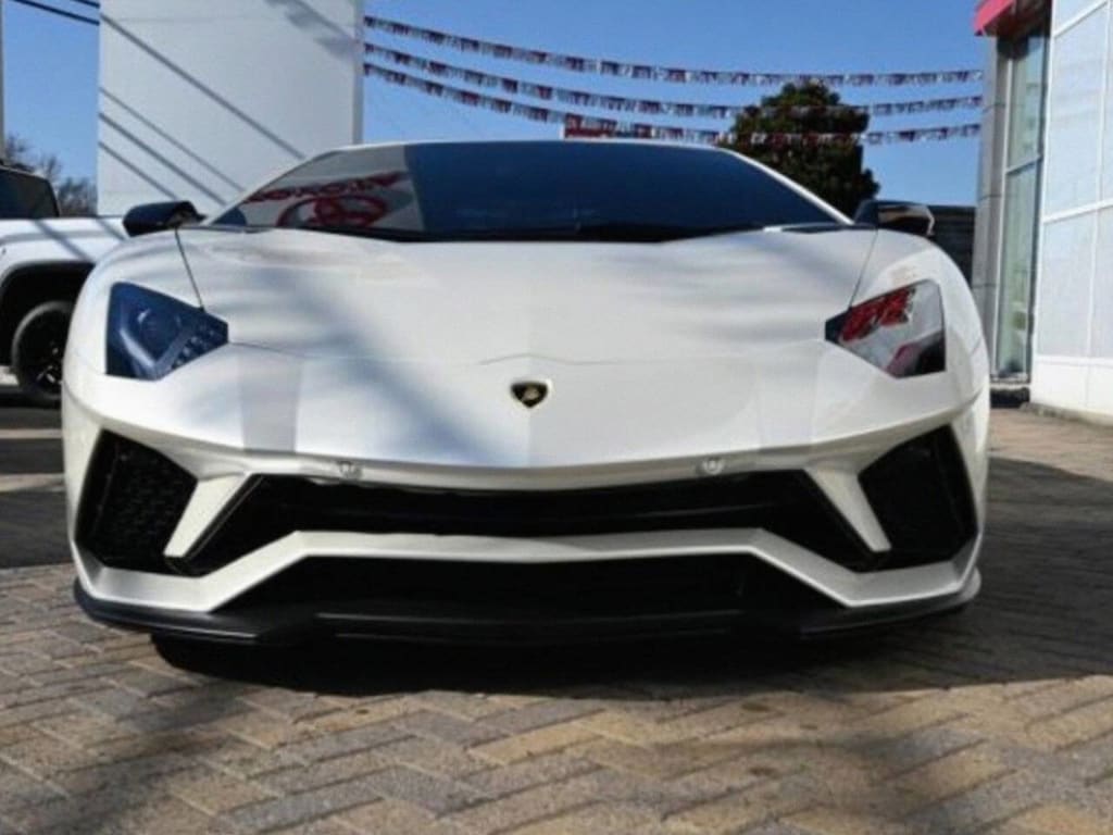 Used 2018 Lamborghini Aventador S  Coupe