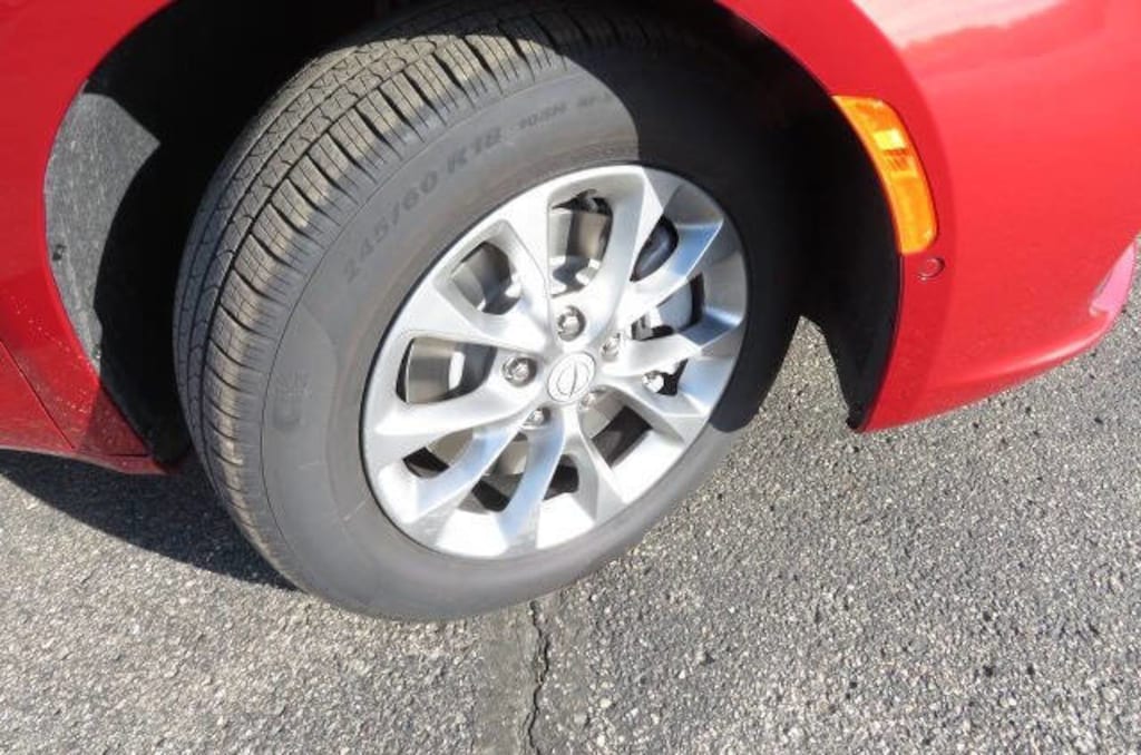 New 2026 Chrysler Pacifica SELECT AWD Passenger Van