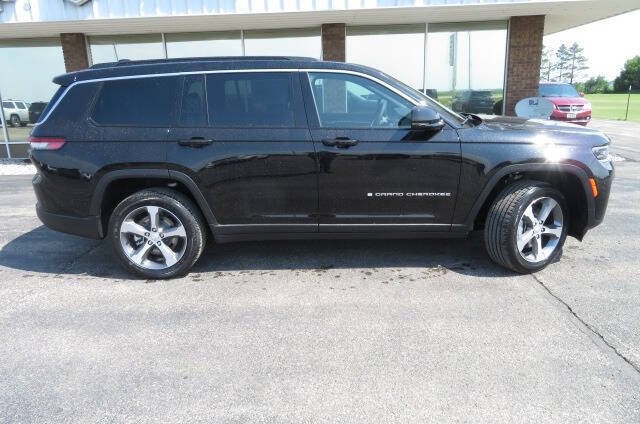 2026 Jeep Grand Cherokee L Limited 4x4's photo