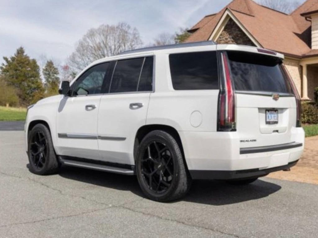 Used 2016 CADILLAC Escalade Luxury Collection SUV