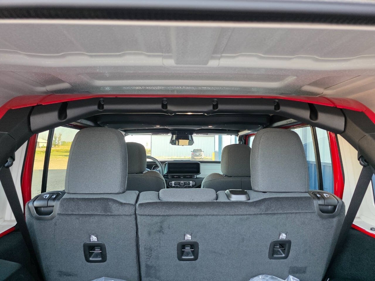2026 Jeep Wrangler 4-Door Willys - Photo 28