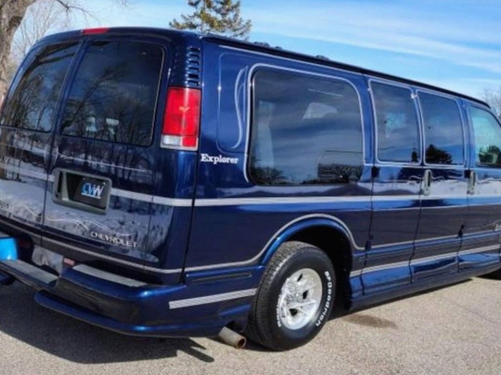 Used 2000 Chevrolet Express  Van G1500 Cargo Van