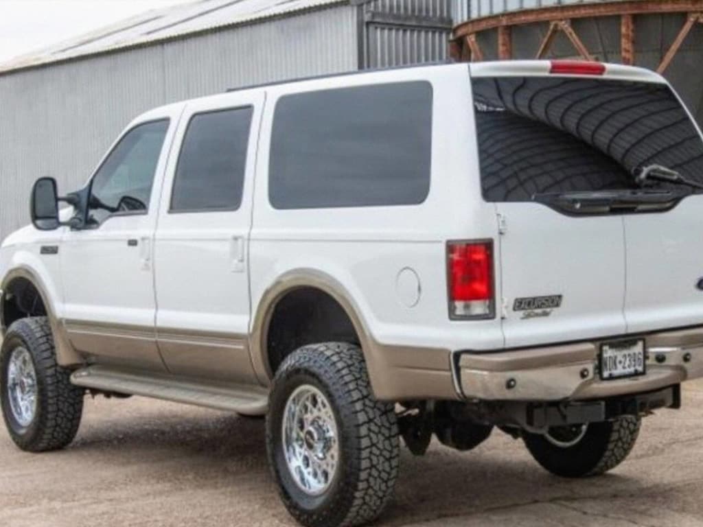 Used 2001 Ford Excursion Limited SUV