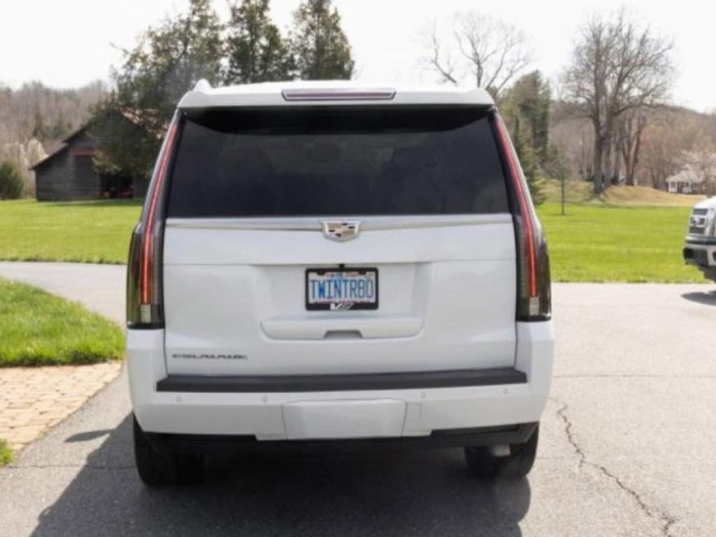 Used 2016 CADILLAC Escalade Luxury Collection SUV