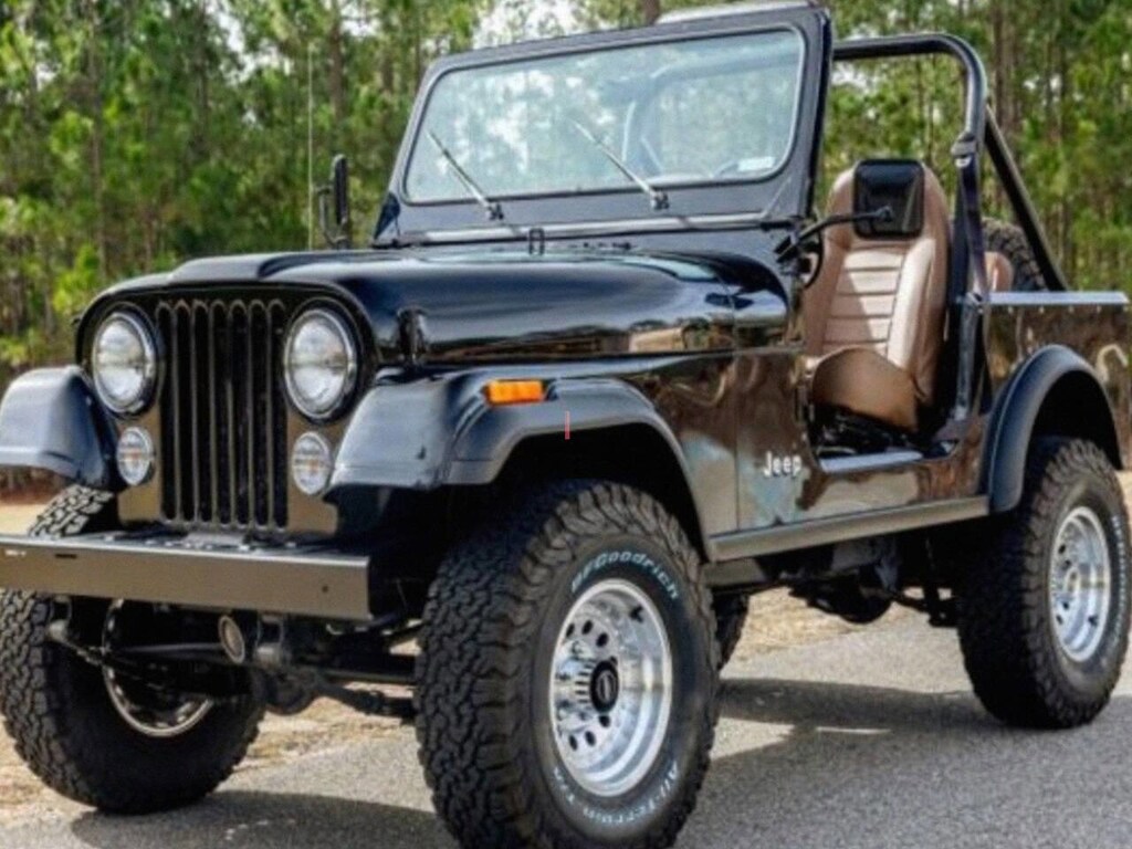 Used 1985 Jeep CJ-7 Base 2dr 4WD SUV
