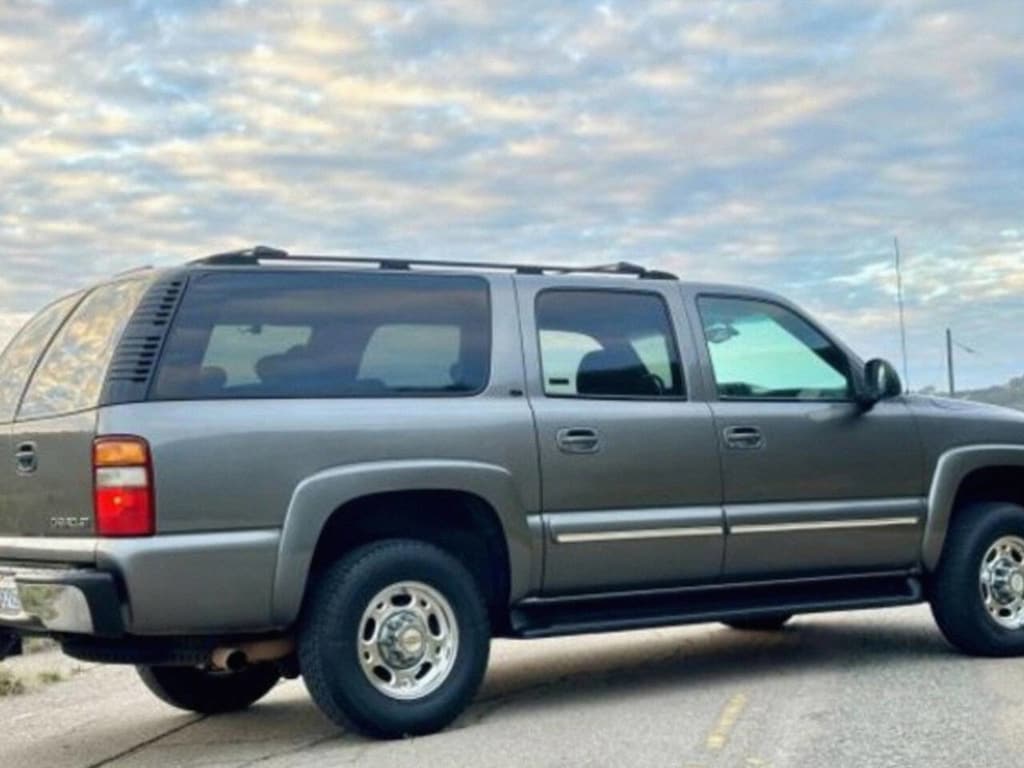 Used 2001 Chevrolet Suburban 2500 LS SUV