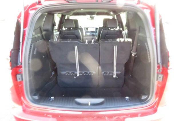 2026 Chrysler Pacifica Select - Photo 10